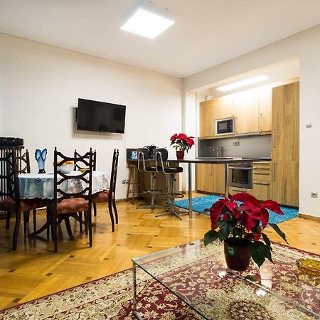 3 Bedrooms Apartment Under Acropolis アテネ エクステリア 写真